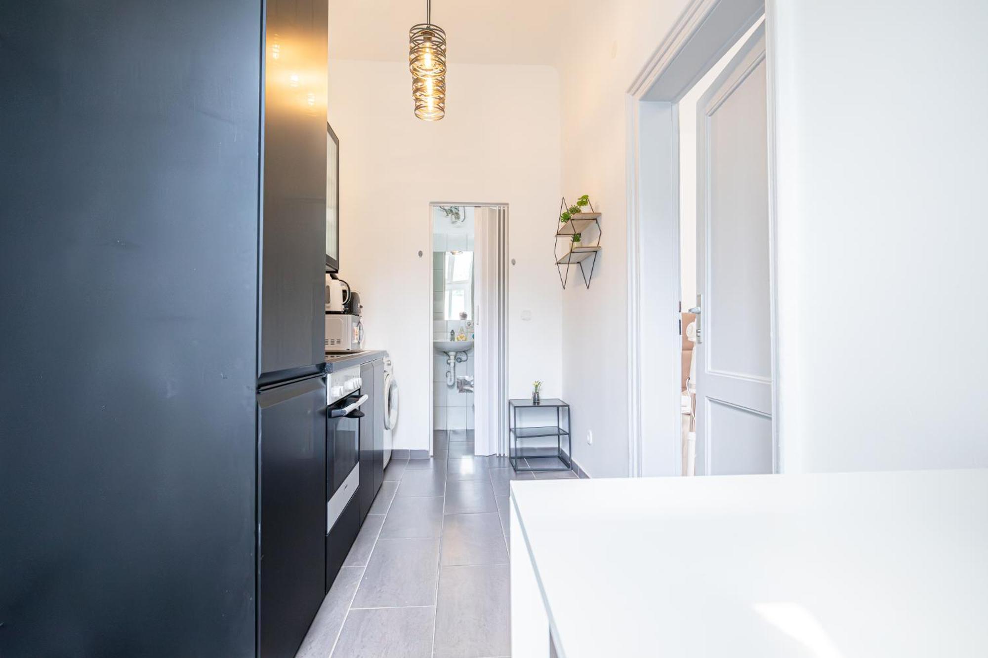 Apartament Inviting Economy 1br Apt. With The Location *